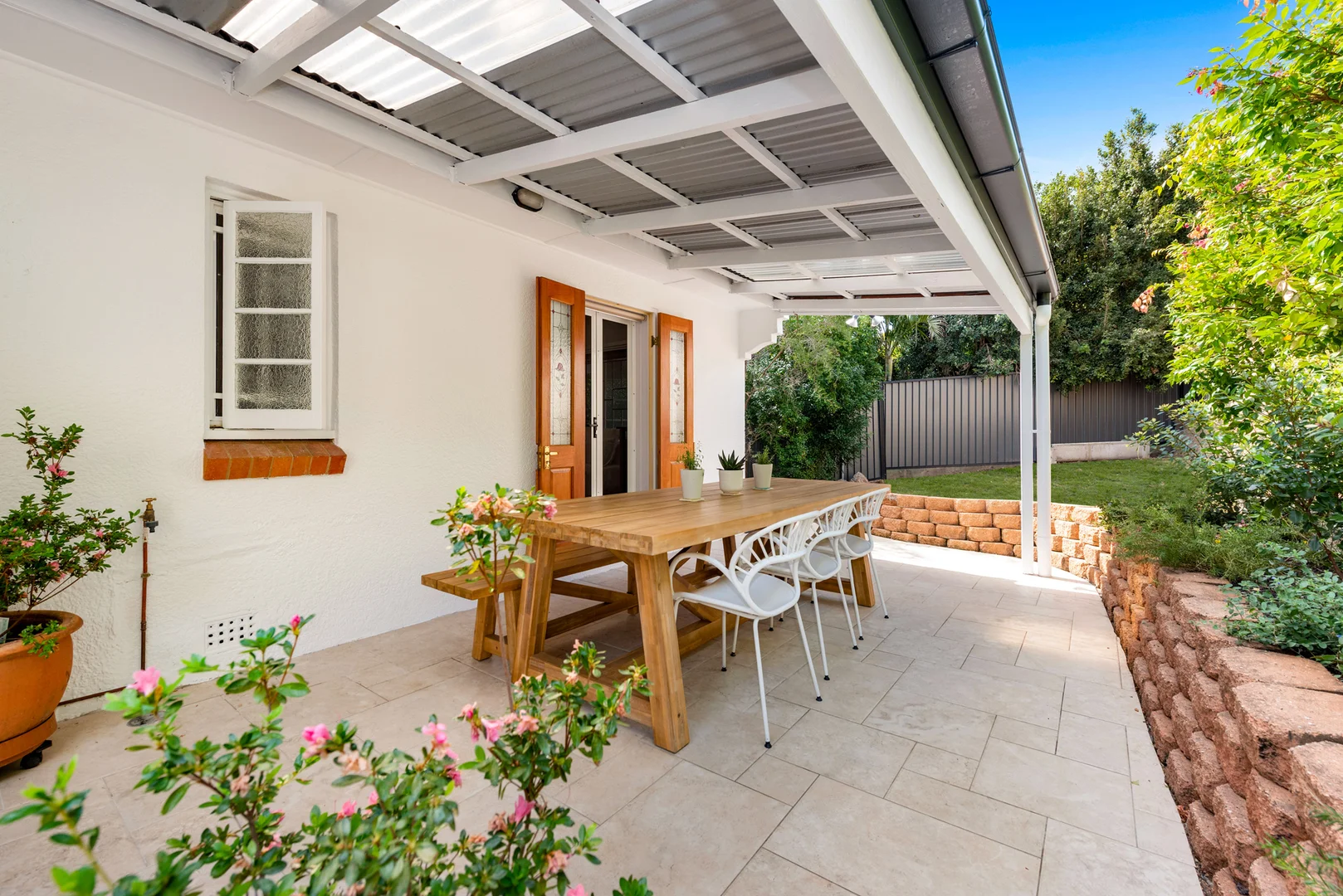 Additional image 5 of 37 Kanumbra Street, Coorparoo QLD 4151