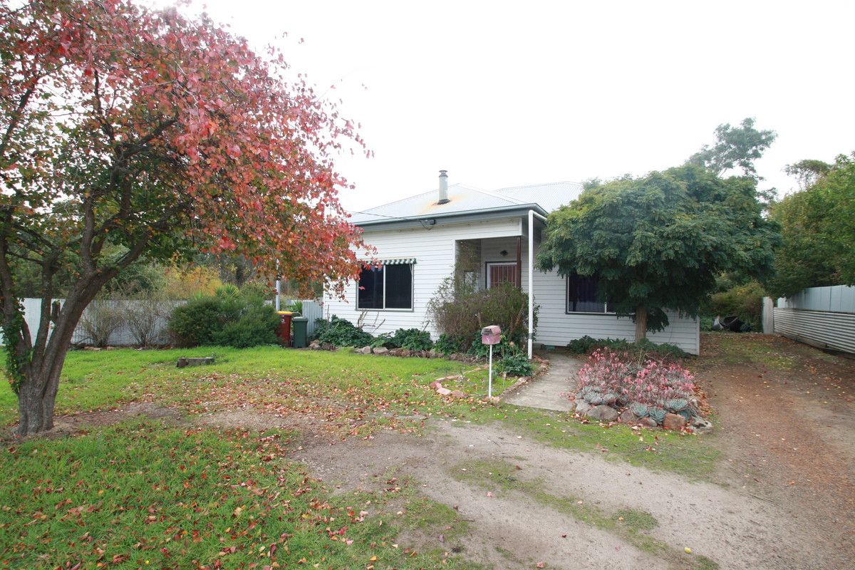 2 Read Street, Coleraine VIC 3315, Image 0