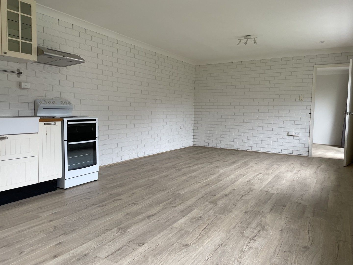 17A Berry Avenue (entrance On Edgewater), Green Point NSW 2251