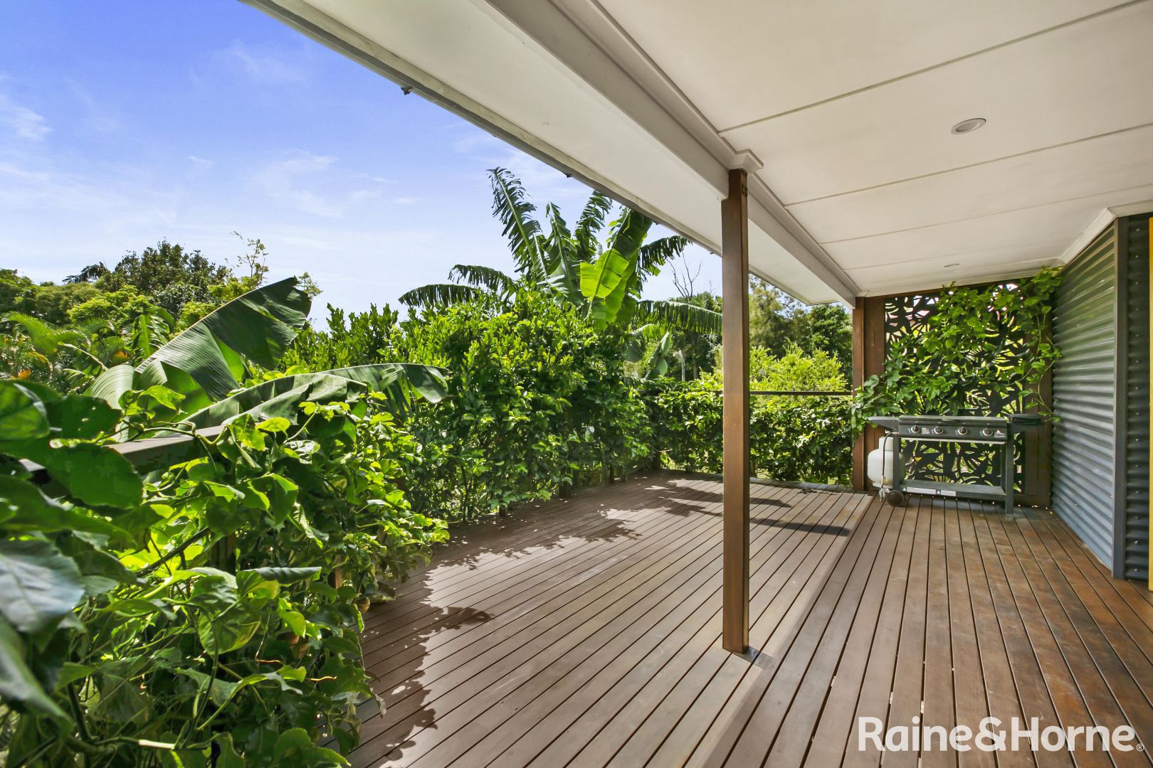 11 Tailor Street, Tin Can Bay QLD 4580, Image 2