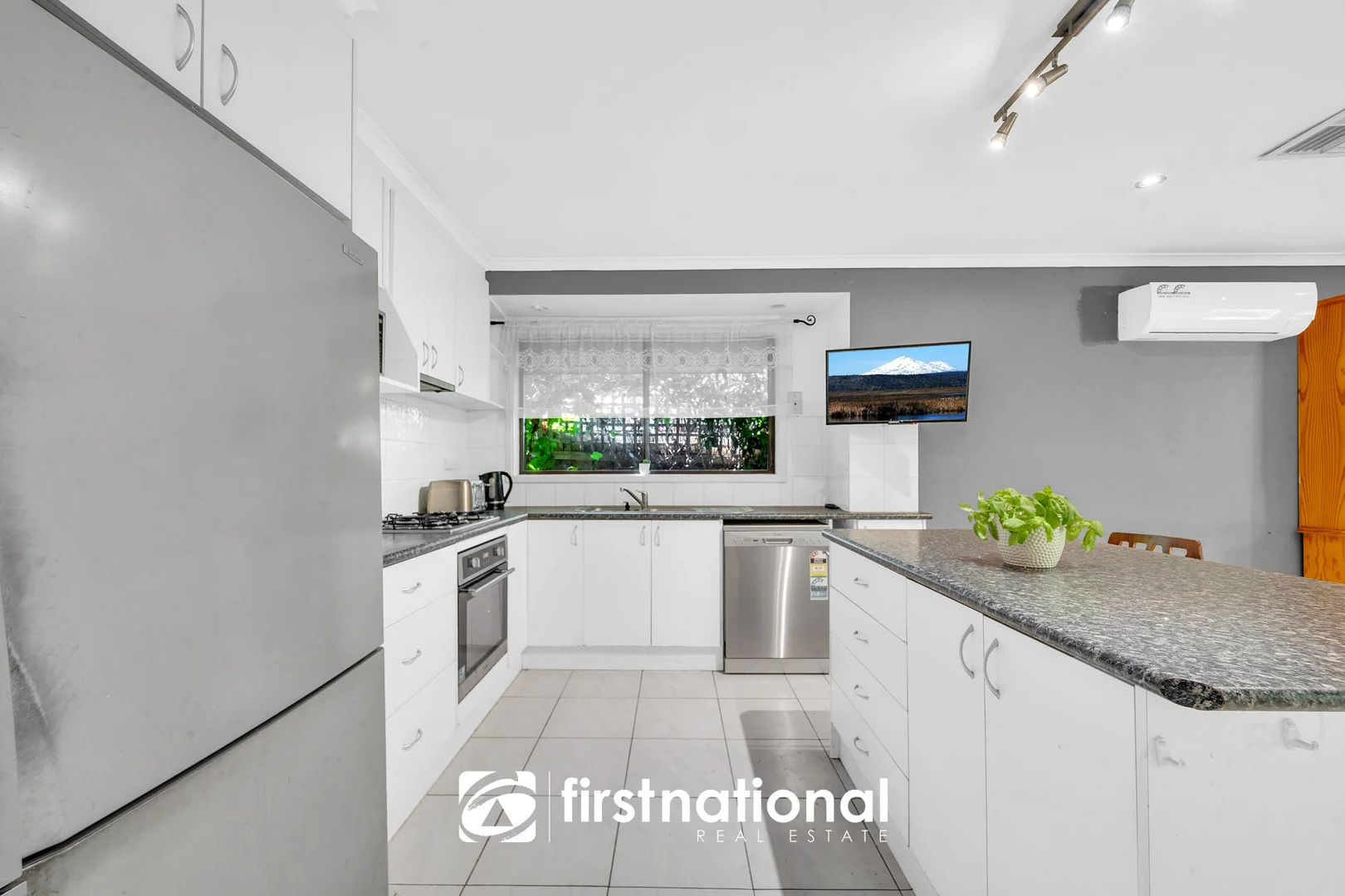 Additional image 4 of 1 Torquay Court, Endeavour Hills VIC 3802