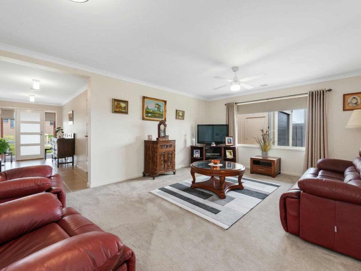 14 Cranes Terrace, Eastwood VIC 3875, Image 2