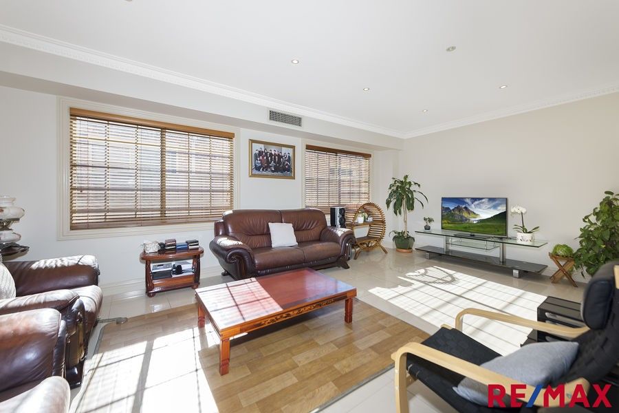 37 ROBERTSON ROAD, Chester Hill NSW 2162, Image 1