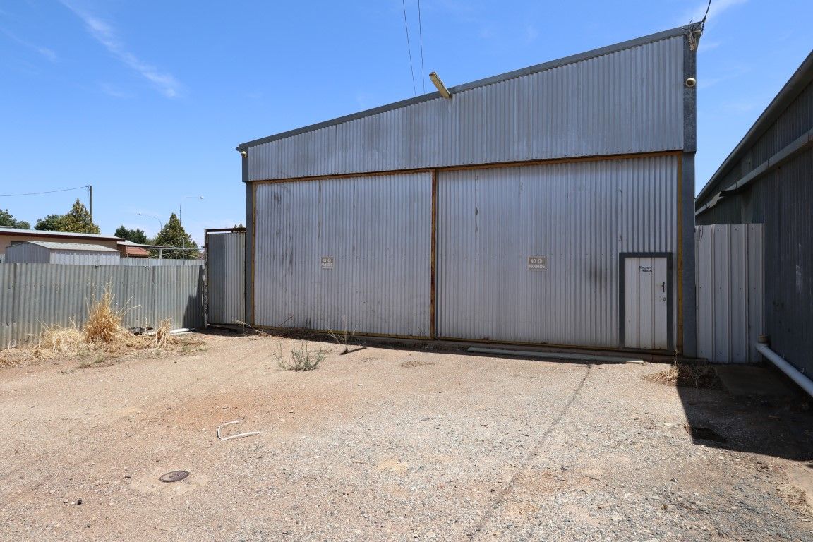 233A Hoskins Street, Temora NSW 2666, Image 2