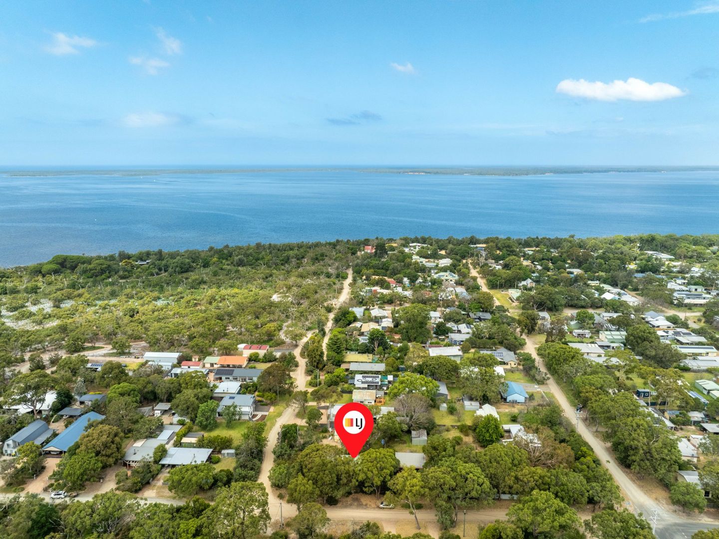 21 Fifth Parade, Raymond Island VIC 3880, Image 2