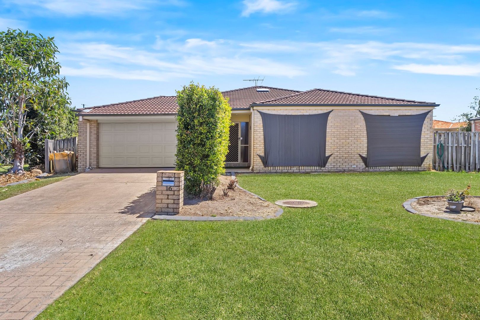 4 bedrooms House in 16 Hind Court BELLMERE QLD, 4510