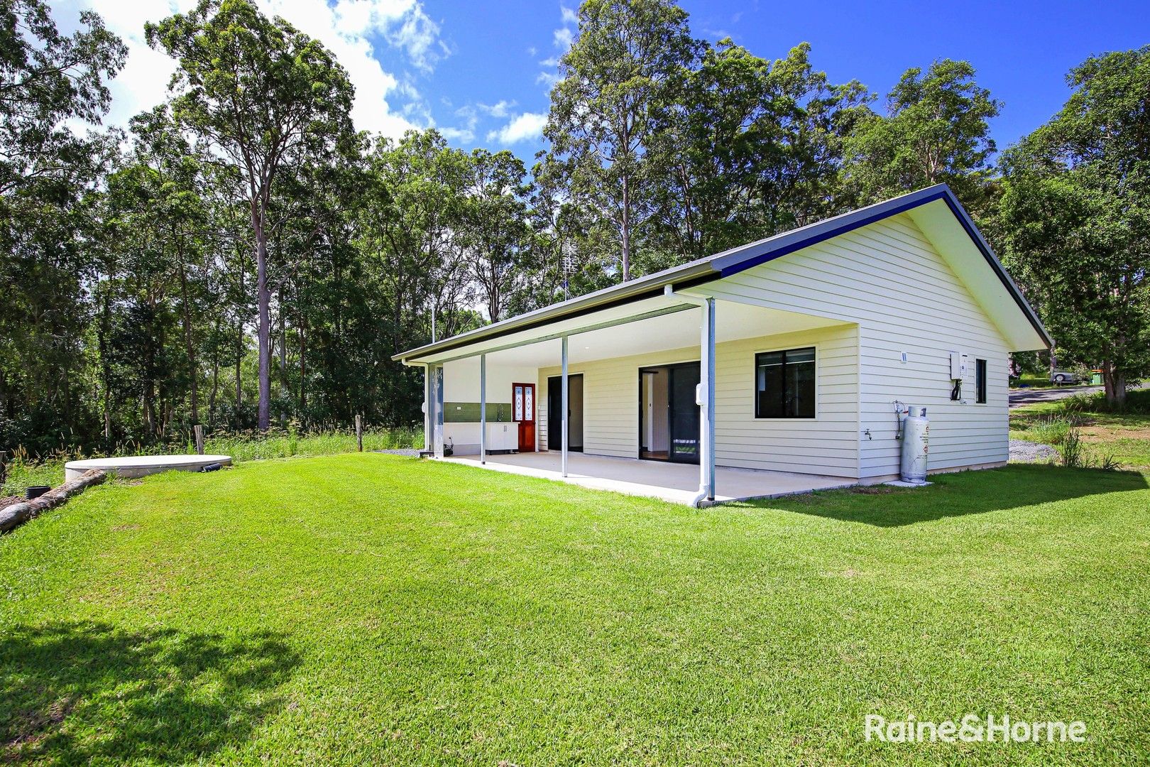 2 bedrooms Apartment / Unit / Flat in 214a Louis Bazzo Drive POMONA QLD, 4568