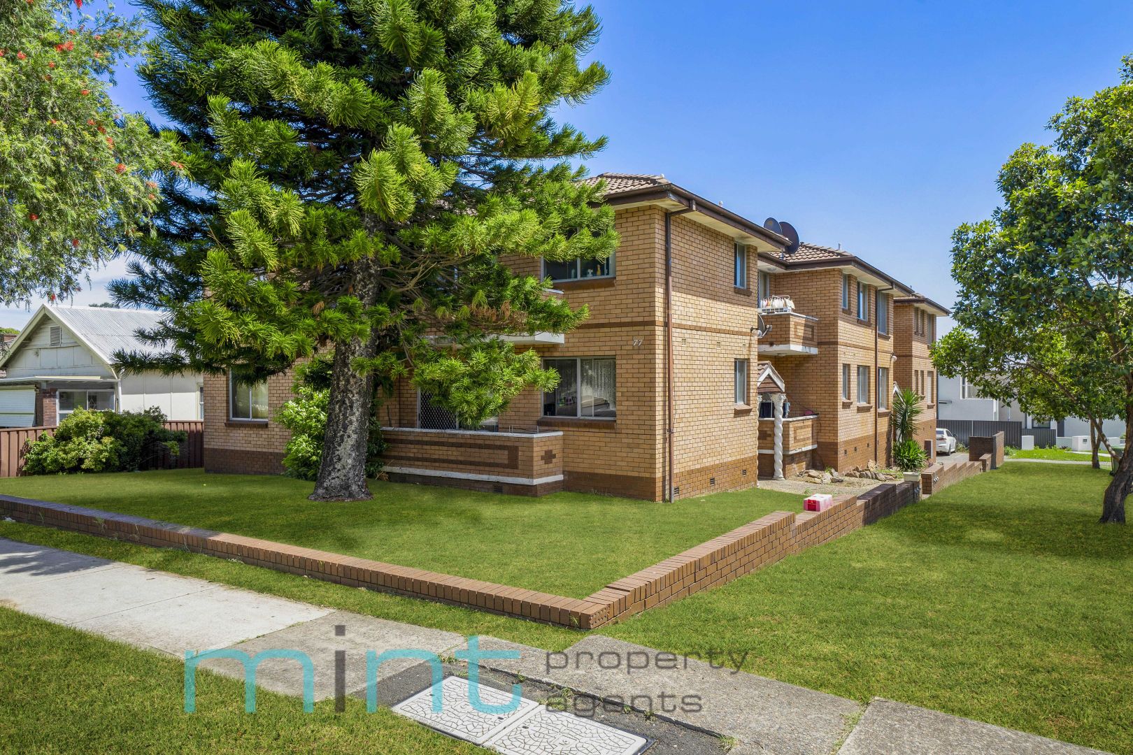 8/77 Yangoora Road, Lakemba NSW 2195