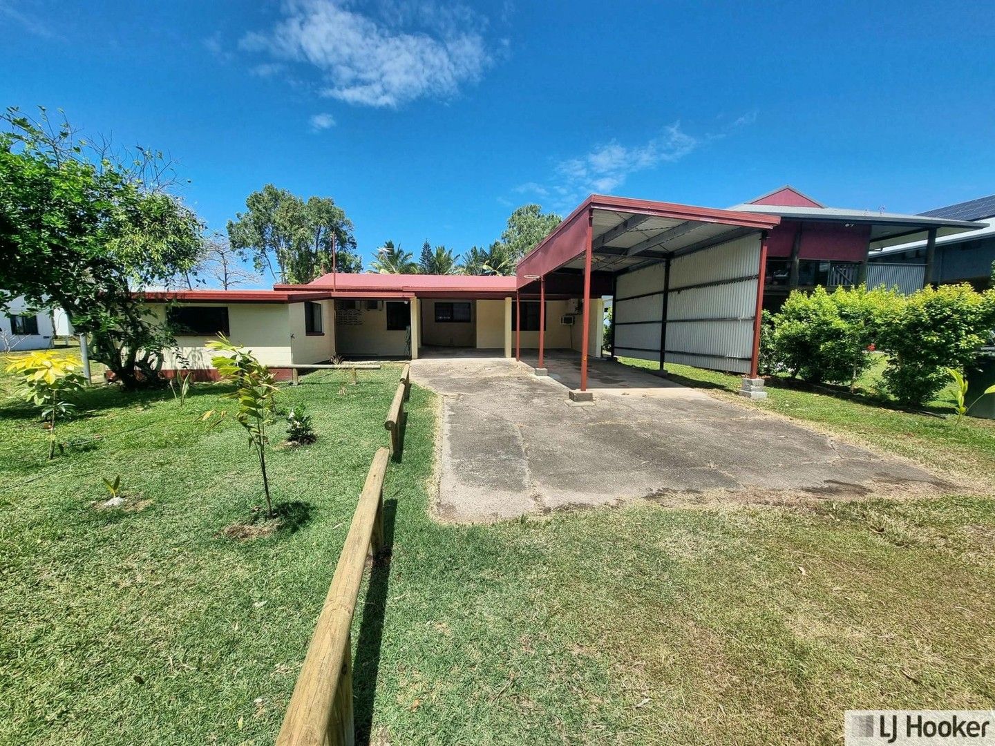 52 Luff Street, Hull Heads QLD 4854, Image 0