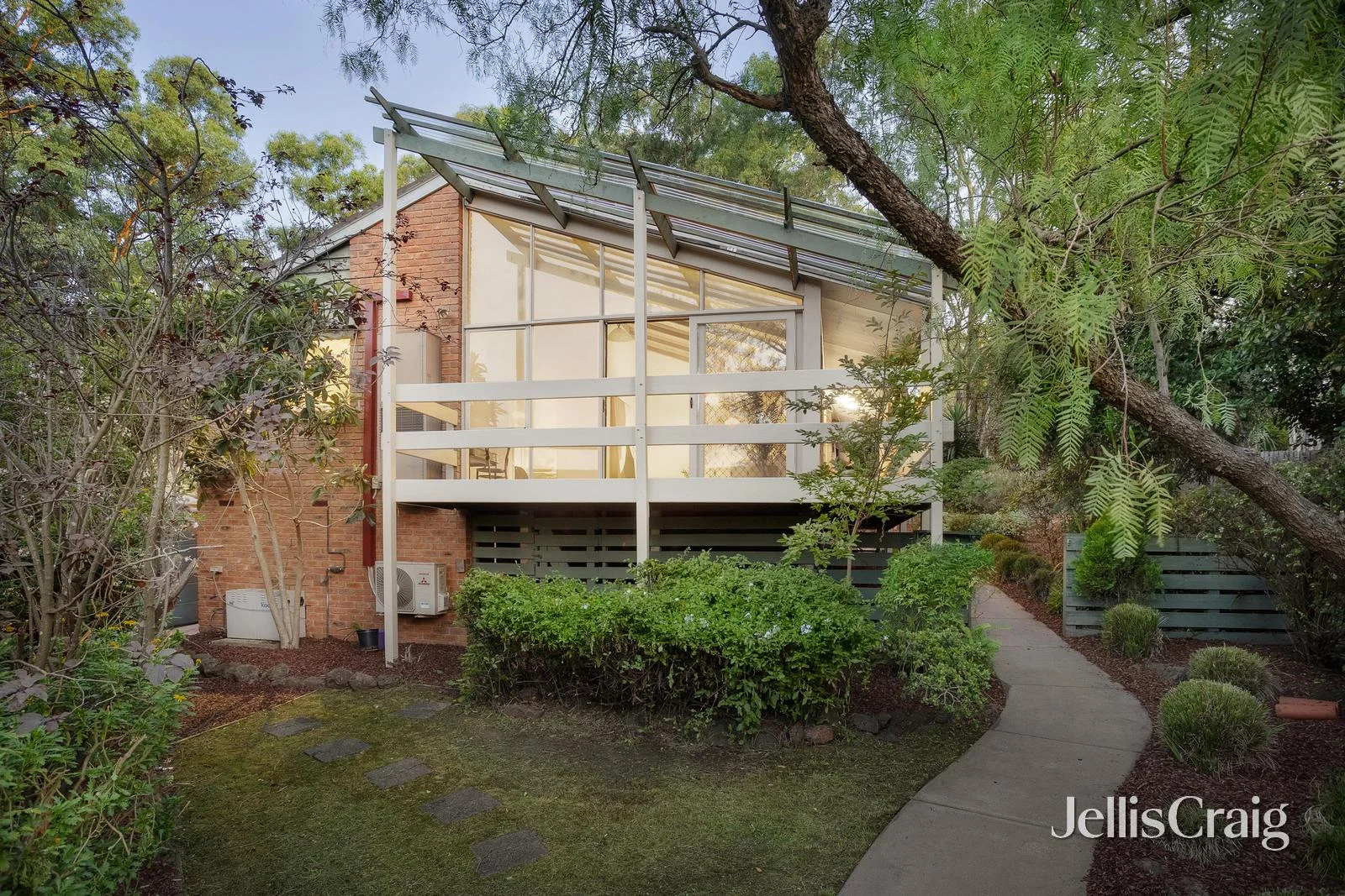 Primary image of 12 Treetops Close, Eltham VIC 3095