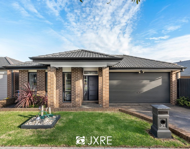 39 Merritt Avenue, Cranbourne West VIC 3977