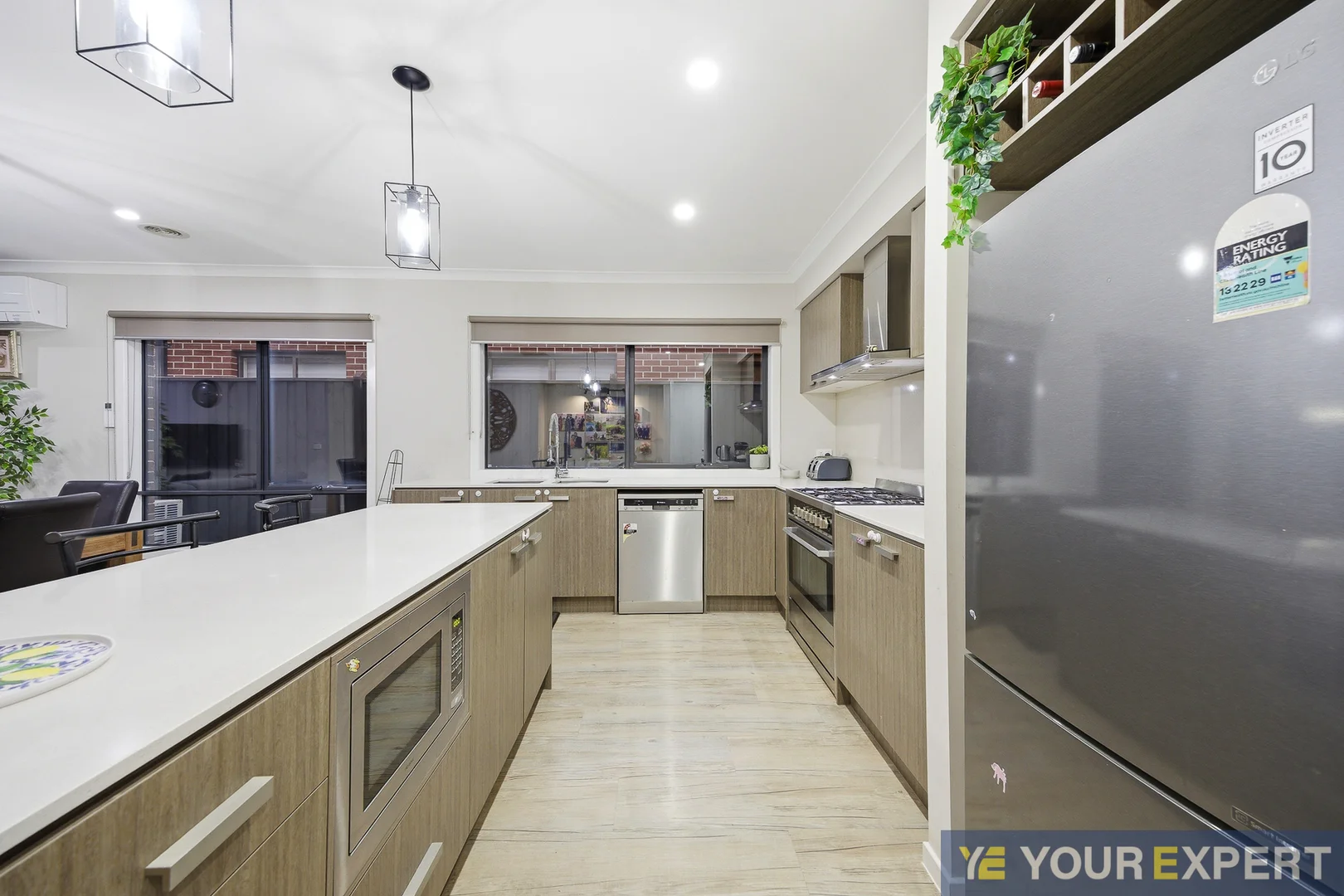 Additional image 5 of 100 Deoro Parade, Clyde North VIC 3978