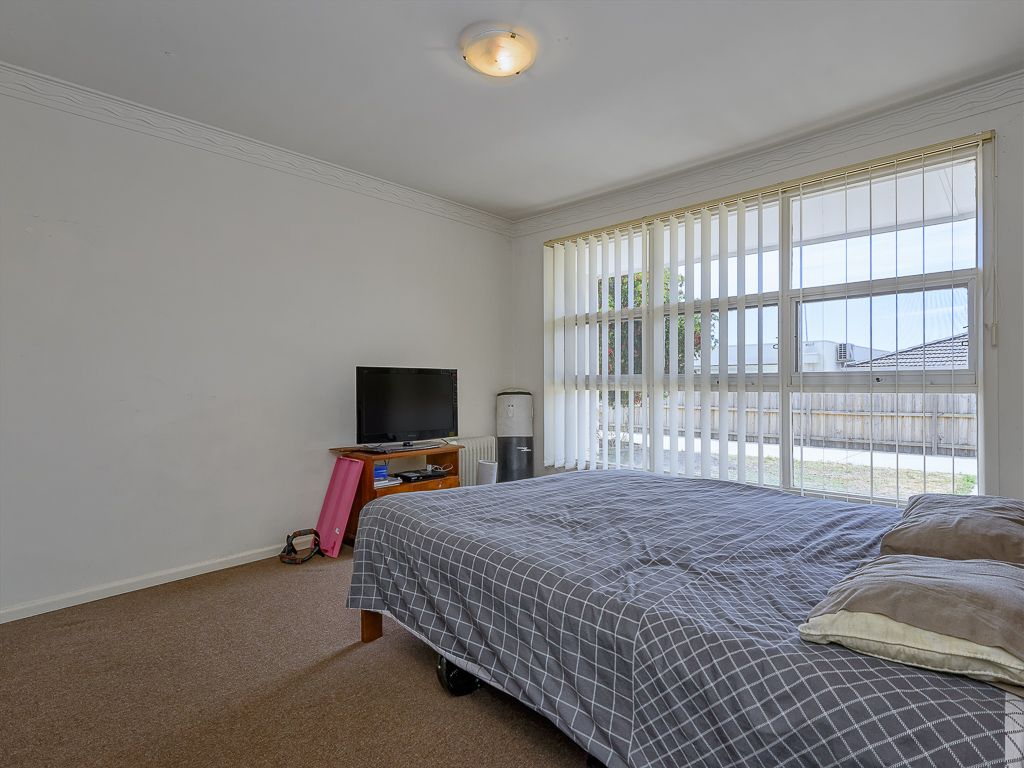 3/9 Embankment Grove, Chelsea VIC 3196, Image 2