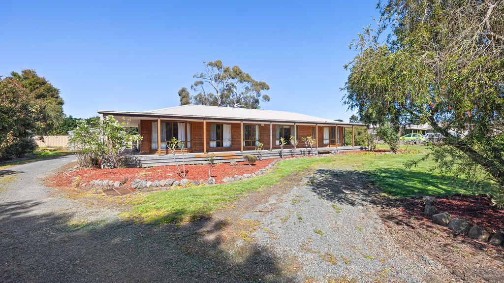 453 Old Melbourne Road, Ballan VIC 3342 House For Rent 480 Domain