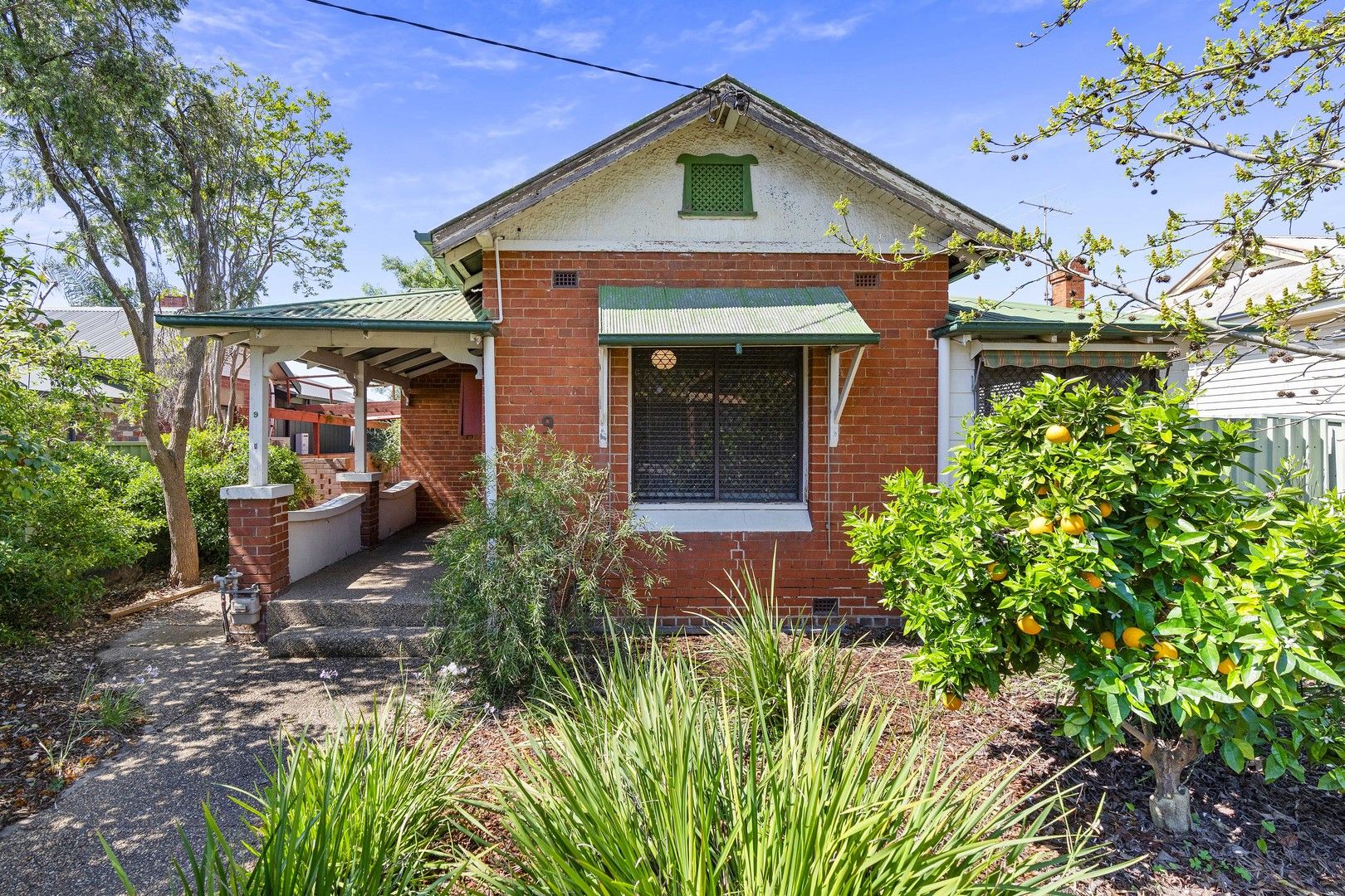 2 bedrooms House in 9 Roma Street WAGGA WAGGA NSW, 2650