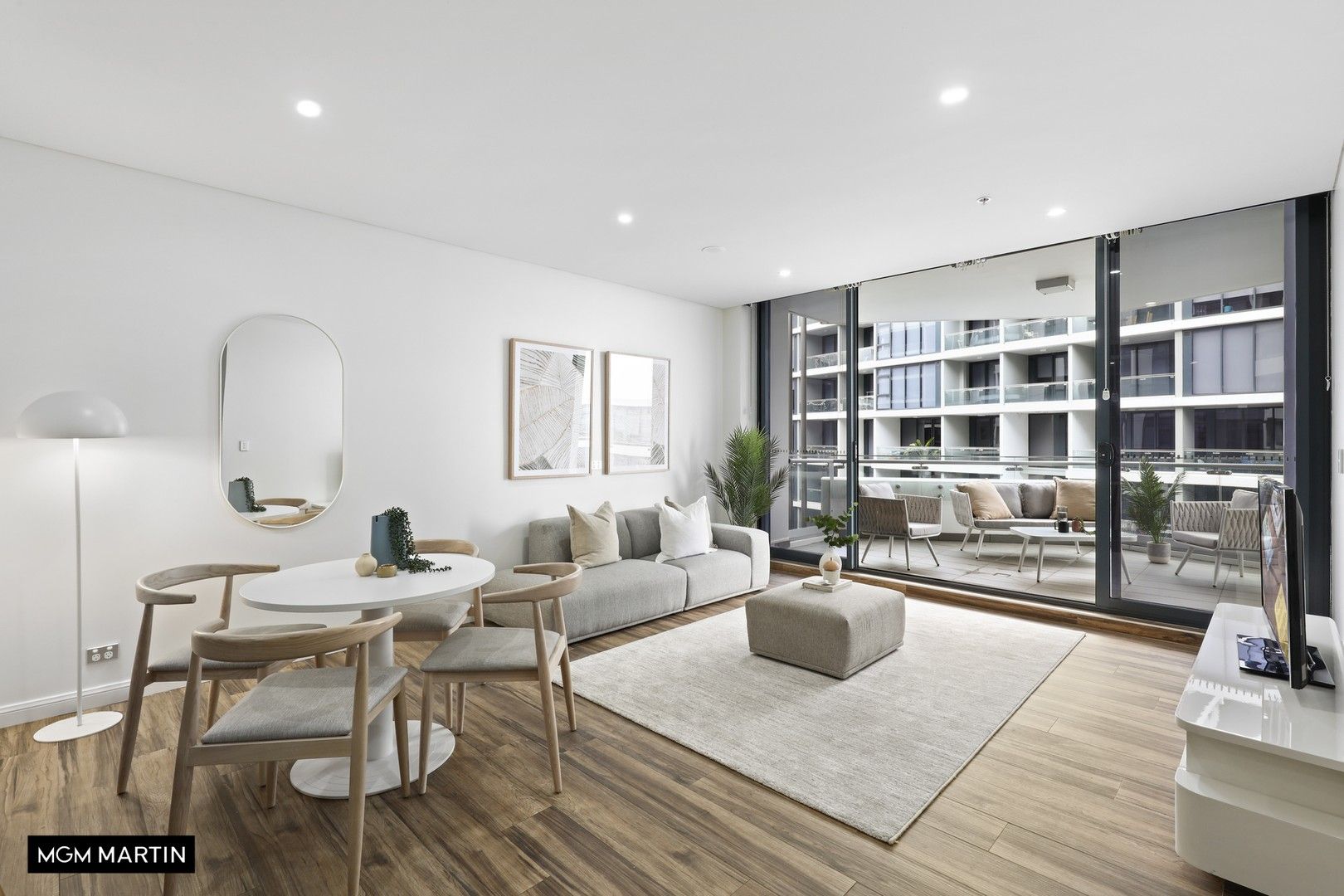 1 bedrooms Apartment / Unit / Flat in 1063/61 Church Avenue MASCOT NSW, 2020
