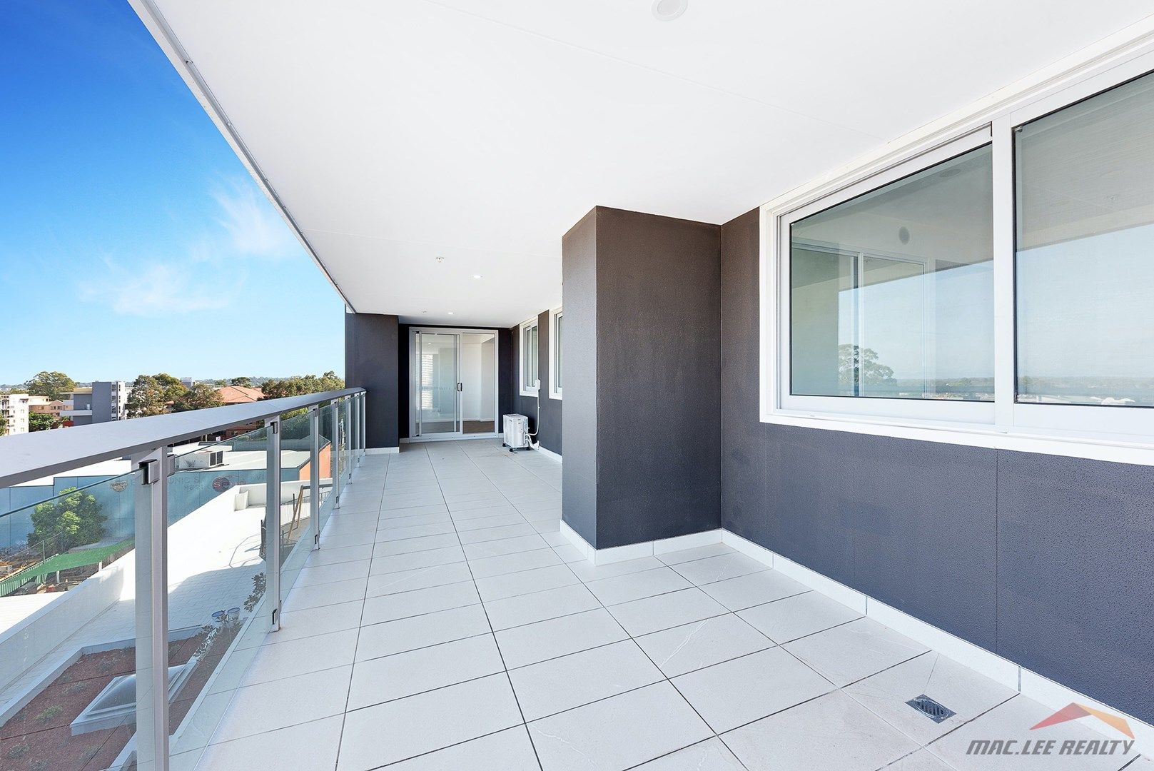 402/5 Second Avenue, Blacktown NSW 2148, Image 2