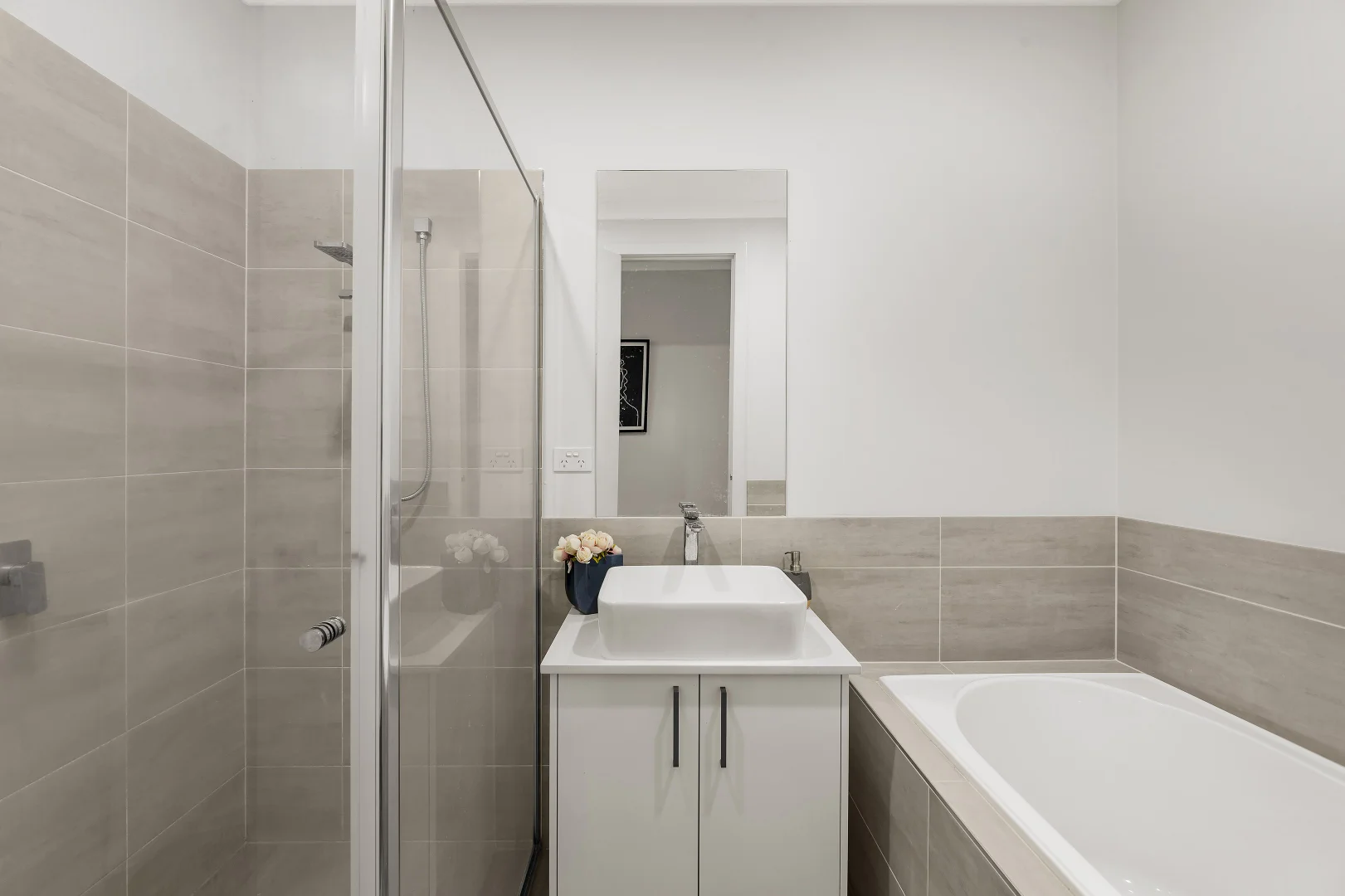 Additional image 8 of 1/28 Coromandel Crescent South, Knoxfield VIC 3180