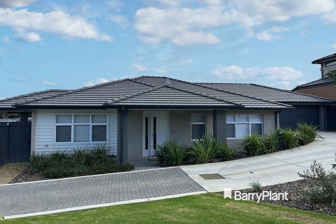 Picture of 10 Laurina Close, LYSTERFIELD VIC 3156