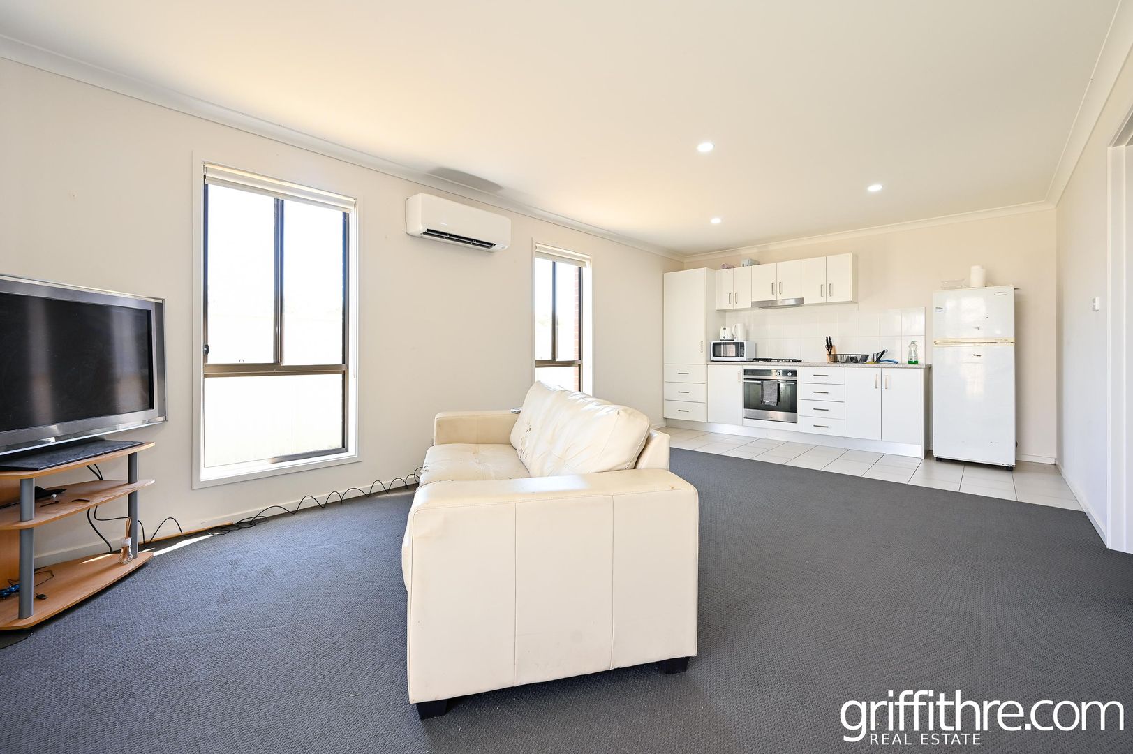 30B Spence Rd, Griffith NSW 2680 Apartment For Rent 350 Domain