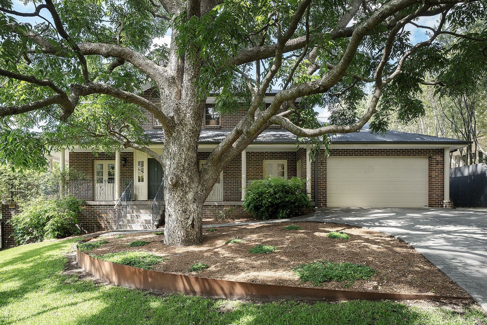 4 bedrooms House in 27 Parrish Avenue MOUNT PLEASANT NSW, 2519