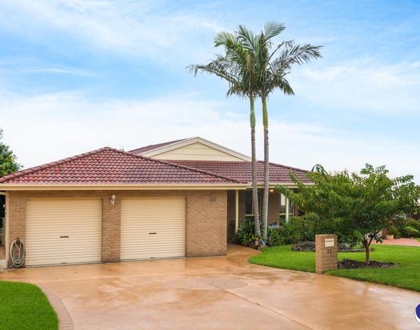 23 Dawn Parade, Kianga NSW 2546