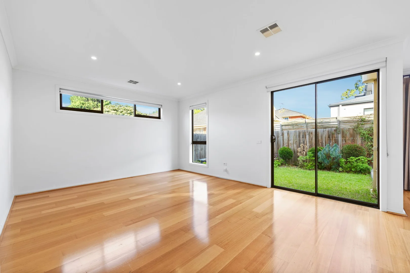 Additional image 2 of 4/9 Highfield Road, Doncaster East VIC 3109