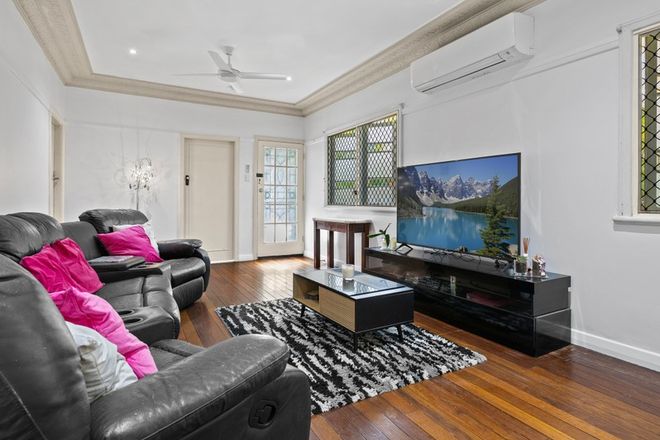 652 Oxley Avenue Scarborough 4020 - Image 6