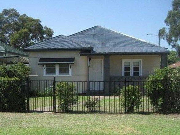 15 Donnelly Street, Guildford NSW 2161