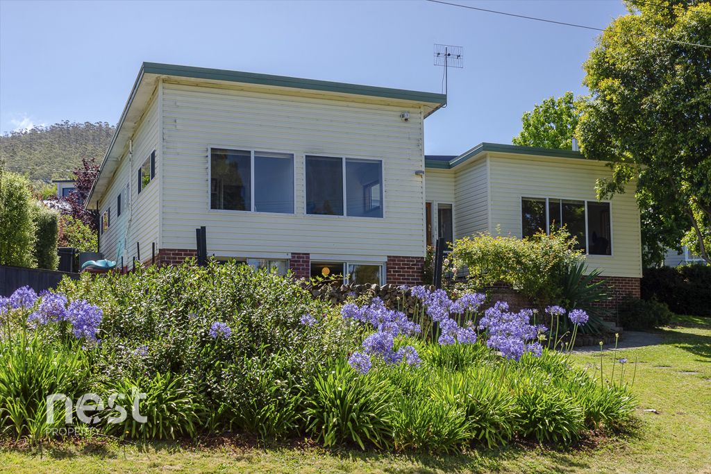 9 Jenkins Street, Taroona TAS 7053, Image 1