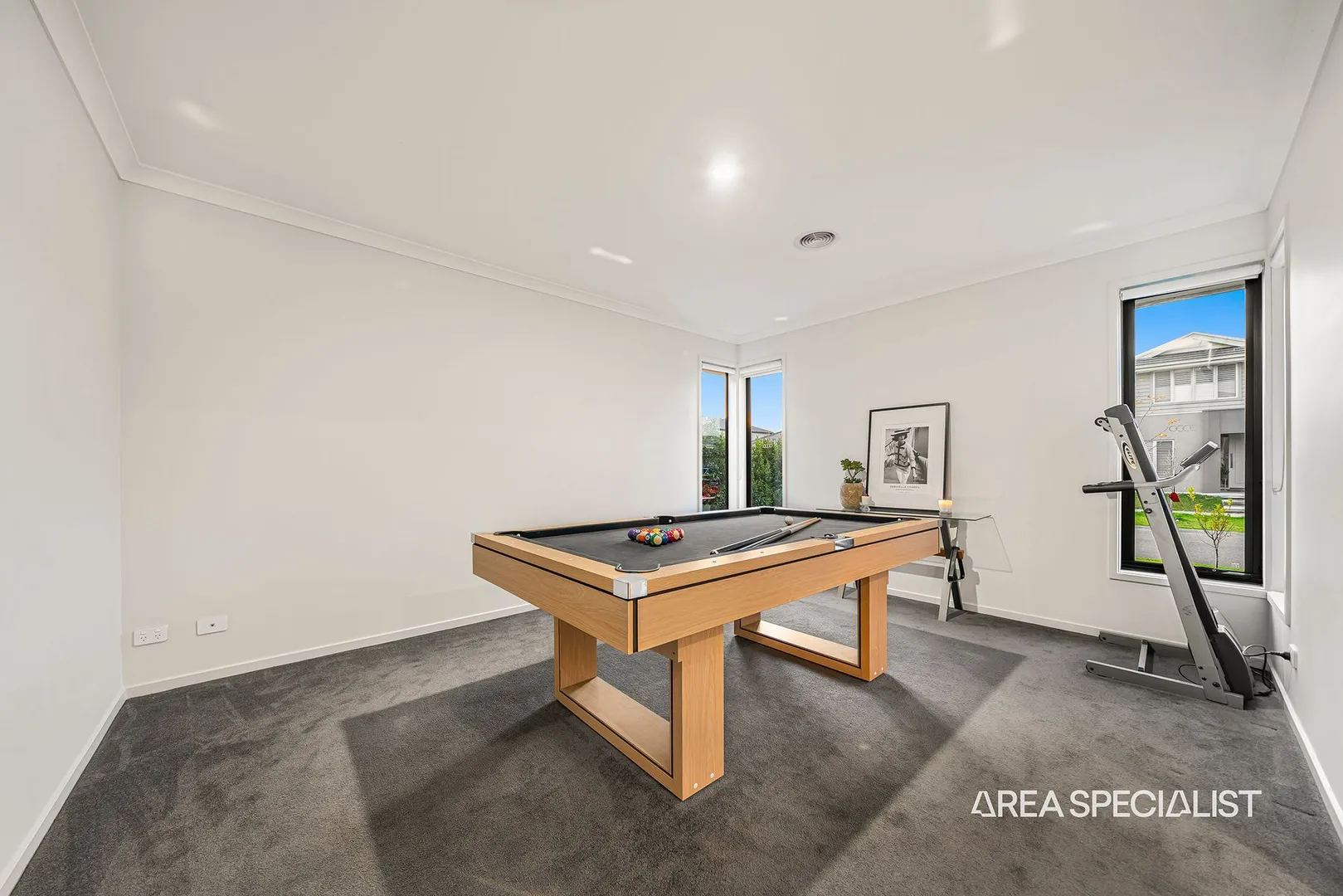 LISTED AS: Effortless Luxury Living in the Heart of Harpley Estate! - View 4