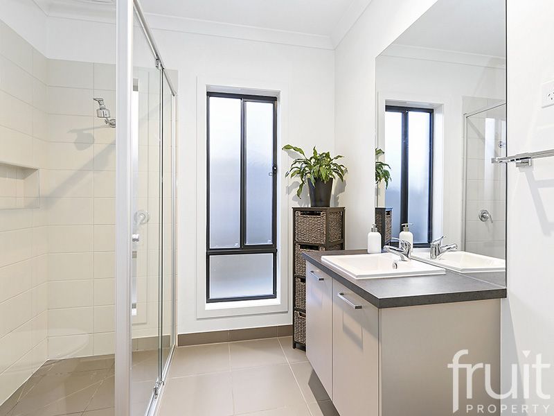 209 Fischer Street, Torquay VIC 3228, Image 2