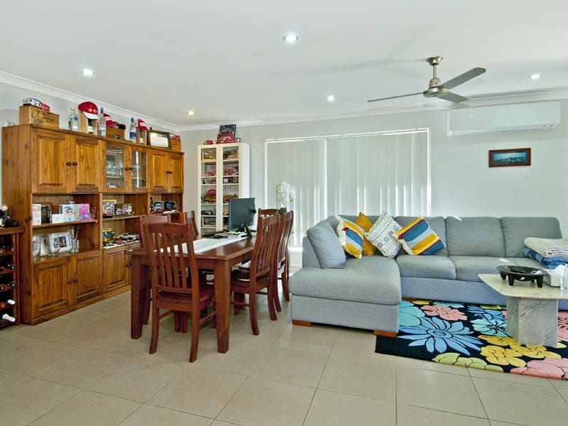 52 Sunridge Circuit, Bahrs Scrub QLD 4207, Image 2