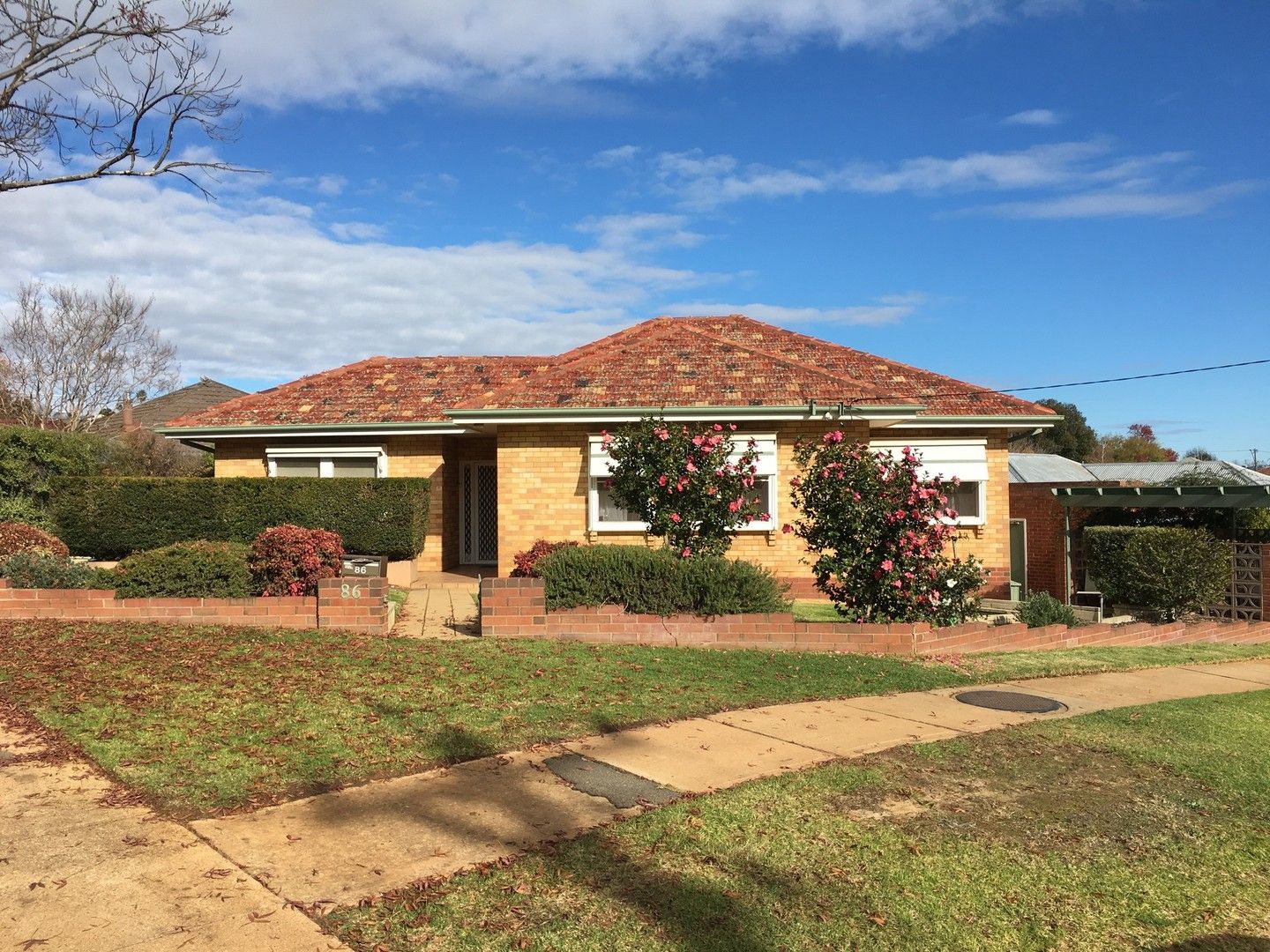 3 bedrooms House in 86 Macleay Street TURVEY PARK NSW, 2650