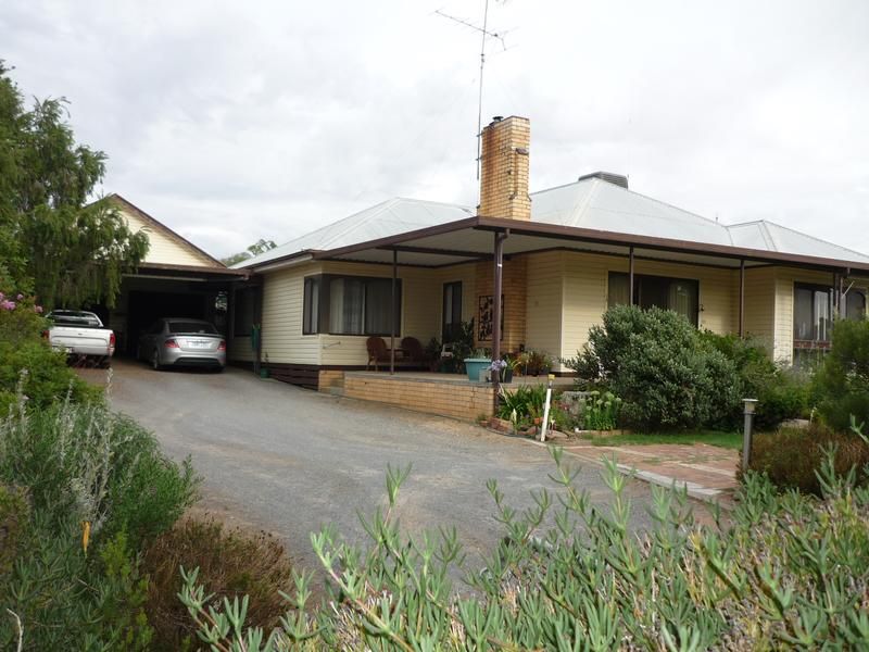 18 Clifton Street, Charlton VIC 3525, Image 0