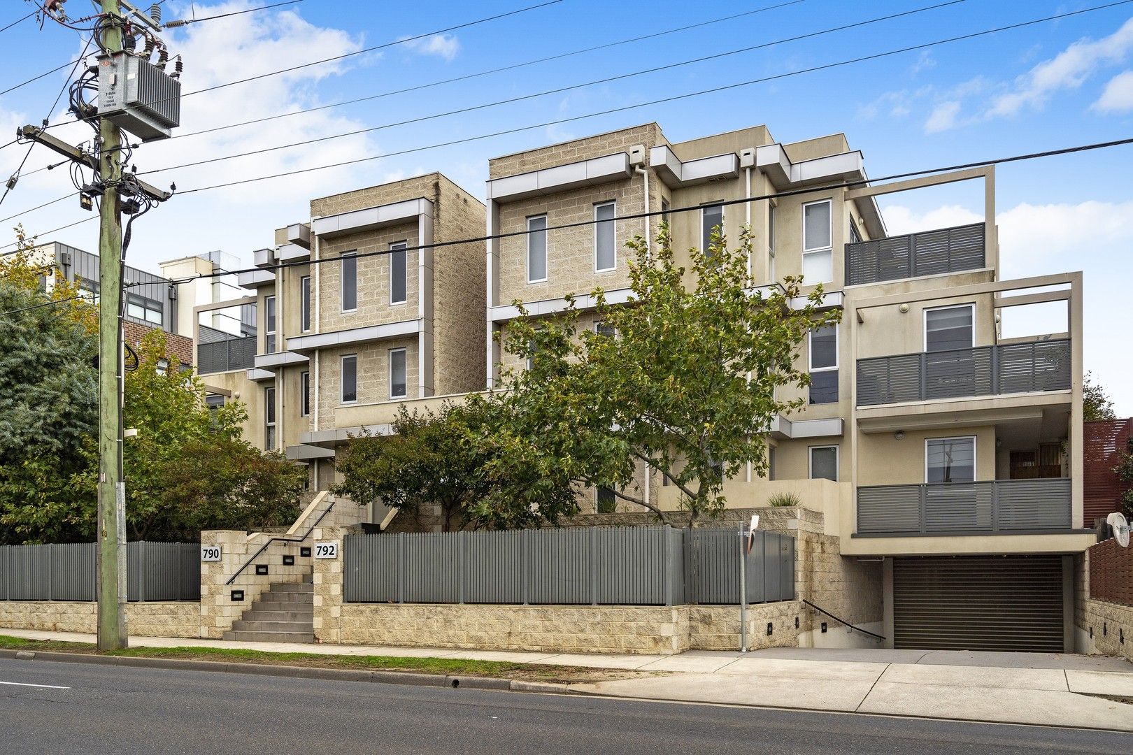 2 bedrooms Apartment / Unit / Flat in 14/790 Warrigal Road MALVERN EAST VIC, 3145