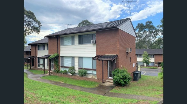 1/18 Westmoreland Road, Minto NSW 2566