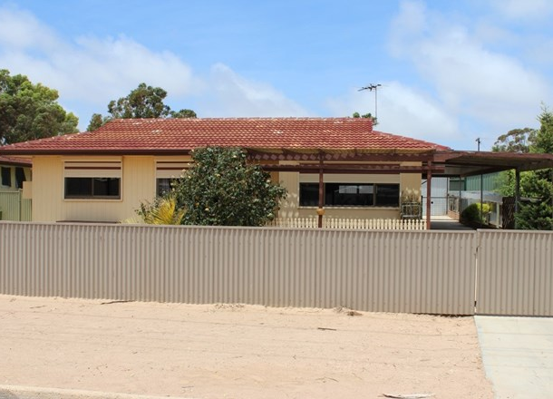 16 Kloeden Street, Ceduna SA 5690