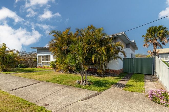 Picture of 40 The Lakes Way, FORSTER NSW 2428