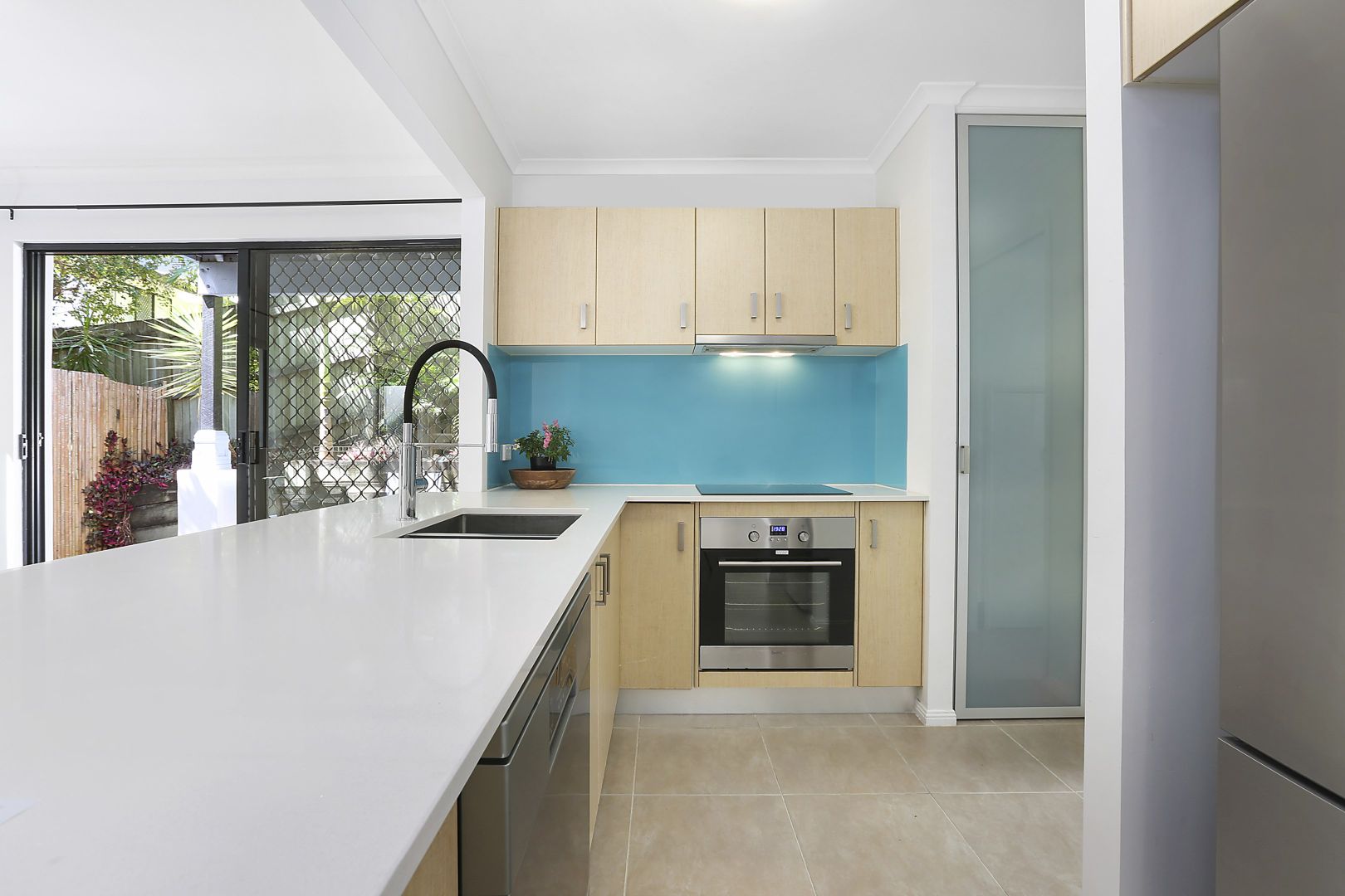 4/14 Advance Place, Sunrise Beach QLD 4567, Image 2