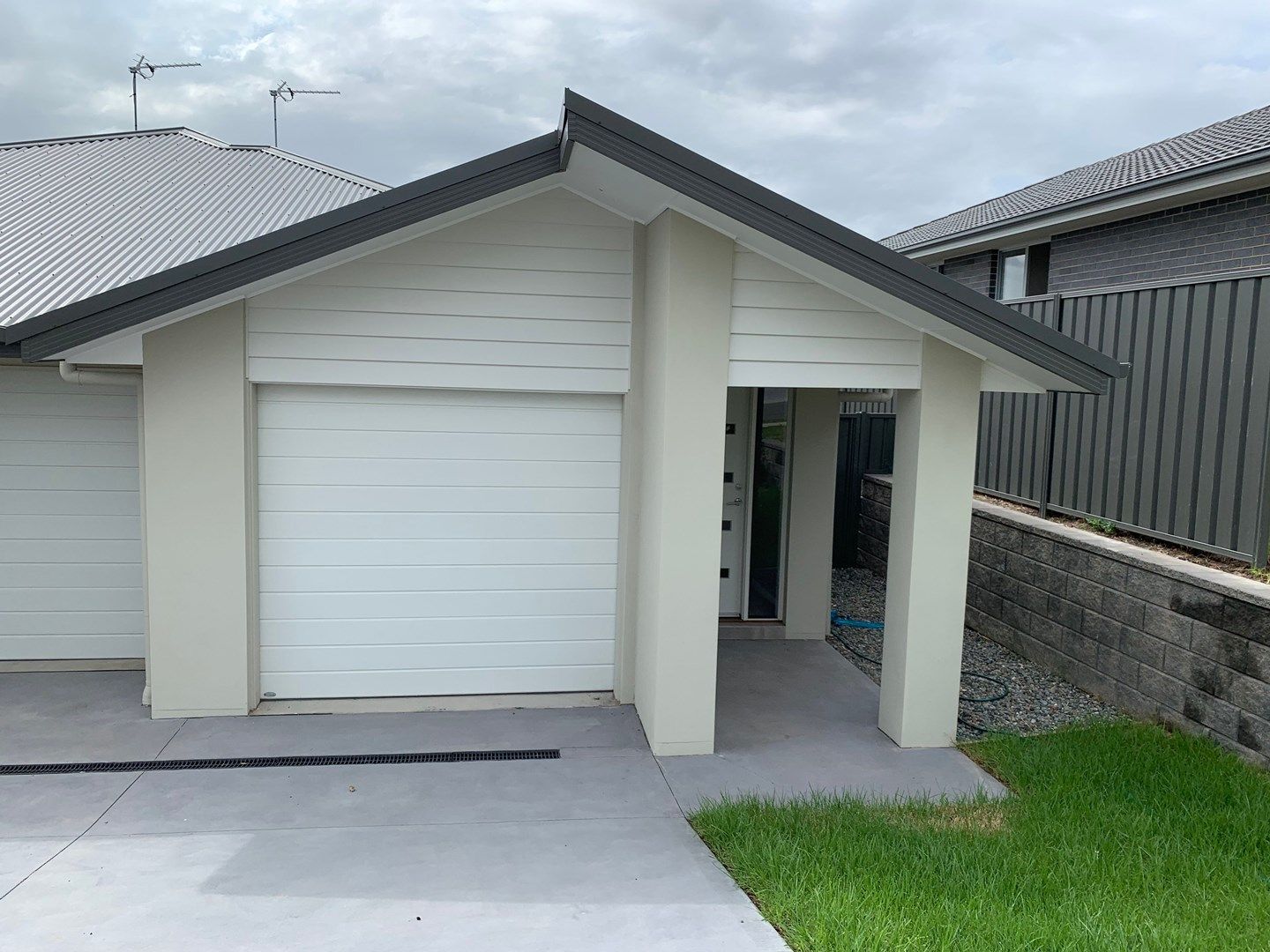 2 bedrooms Semi-Detached in 1/8b Cambridge Street THORNTON NSW, 2322