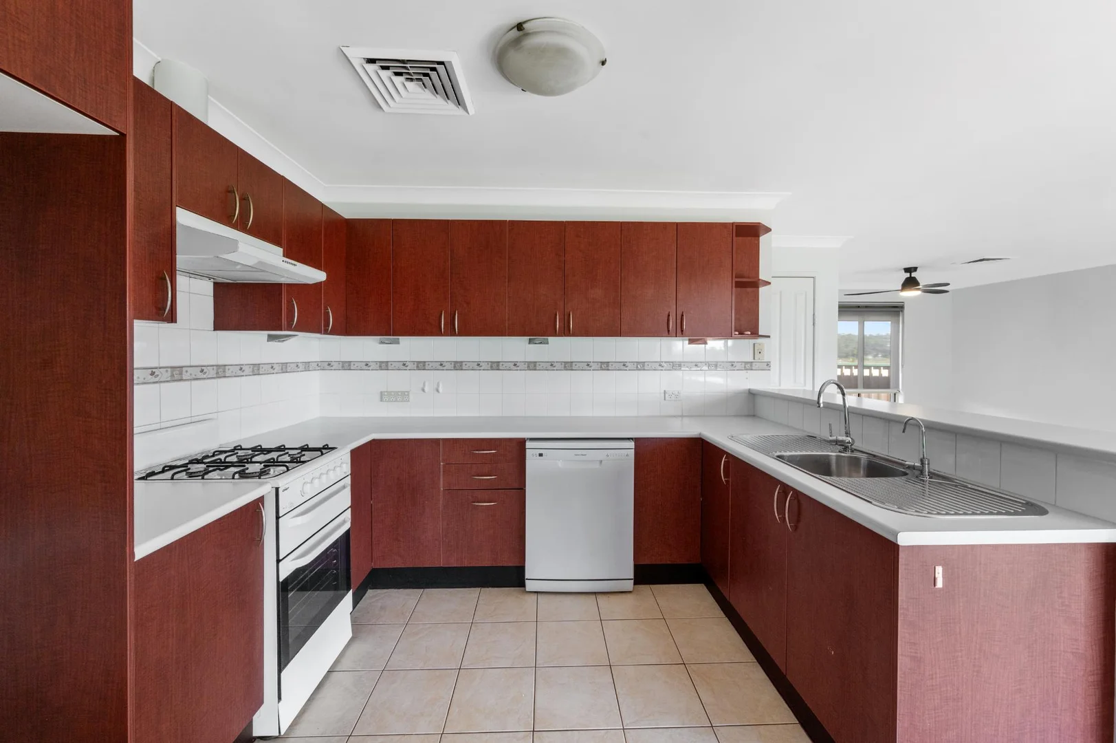 Additional image 4 of 50 Michael Hill Avenue, Woodberry NSW 2322