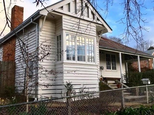 3 bedrooms House in 6 Loch Street BEECHWORTH VIC, 3747