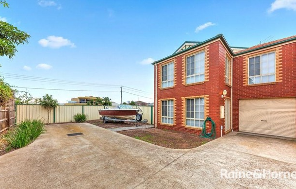 5/9 Rivercoast Road, Werribee South VIC 3030