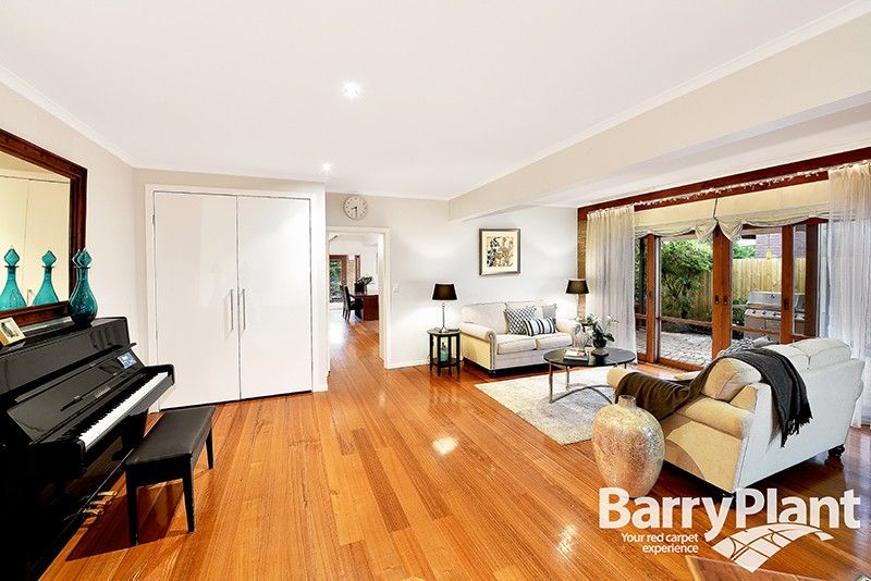 3 Dawn Court, Glen Waverley VIC 3150, Image 2