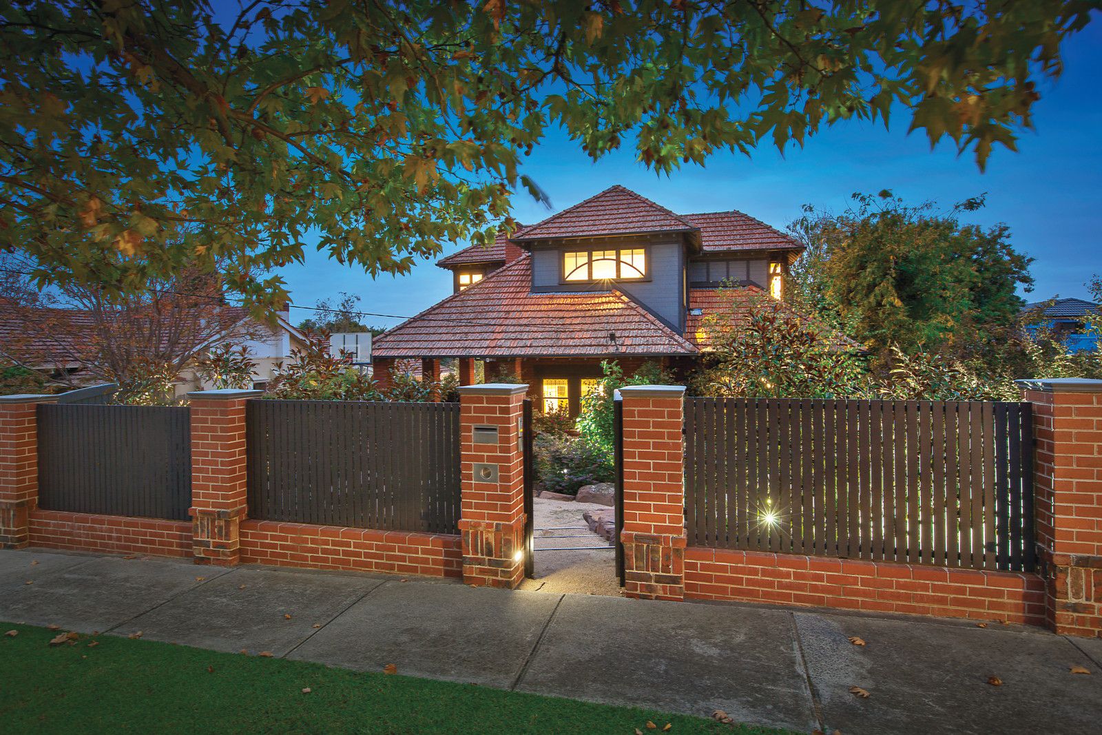 2 Valley View Road, Glen Iris VIC 3146, Image 0