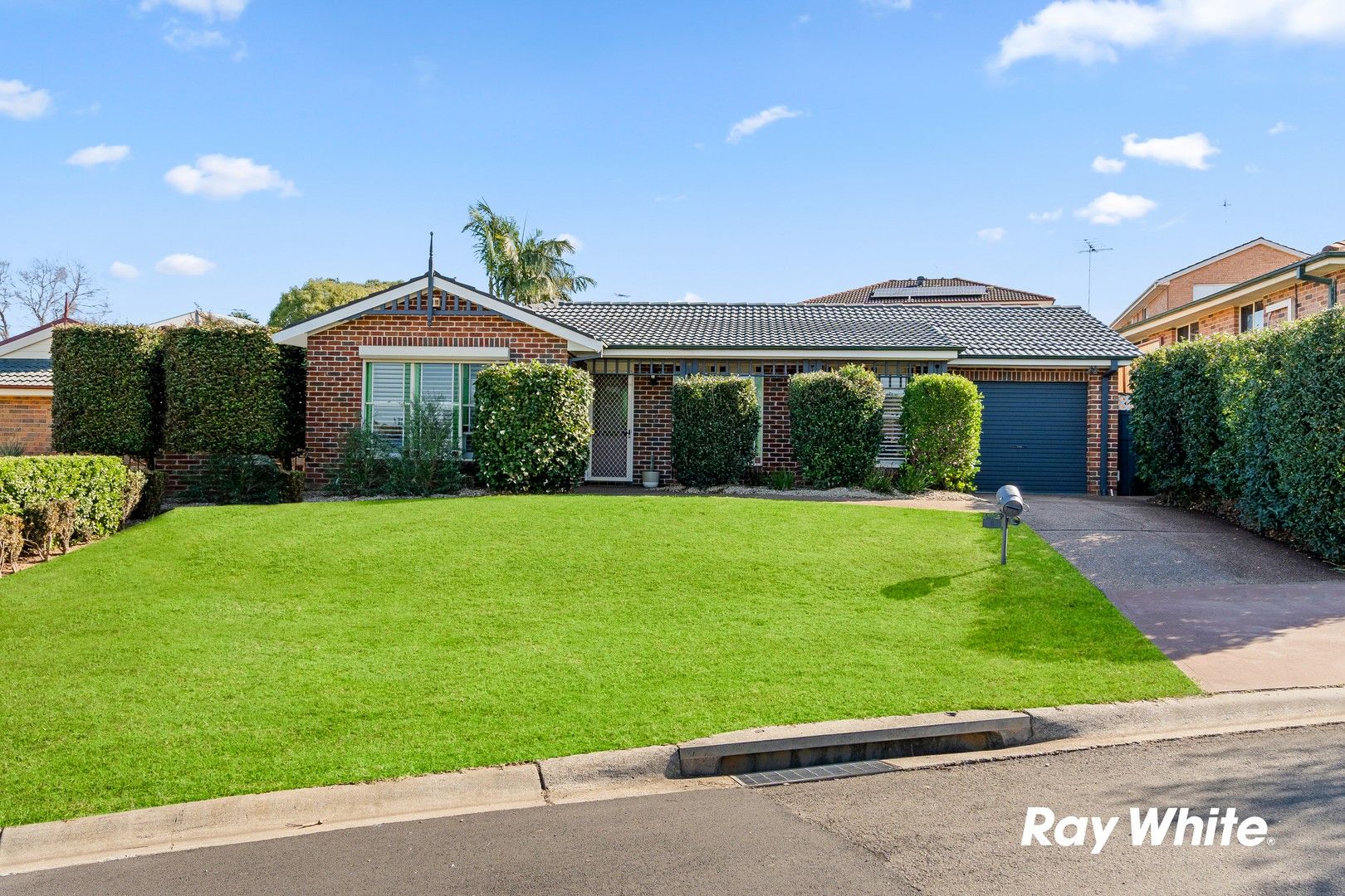 4 bedrooms House in 5 Yukon Place QUAKERS HILL NSW, 2763