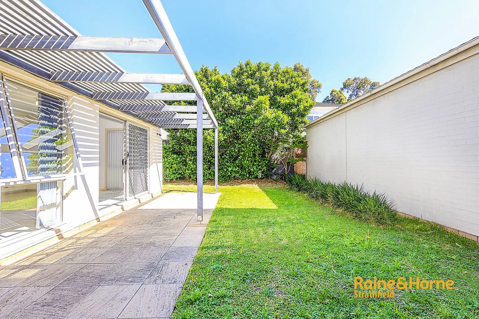 8 Diamond Court, Newington NSW 2127