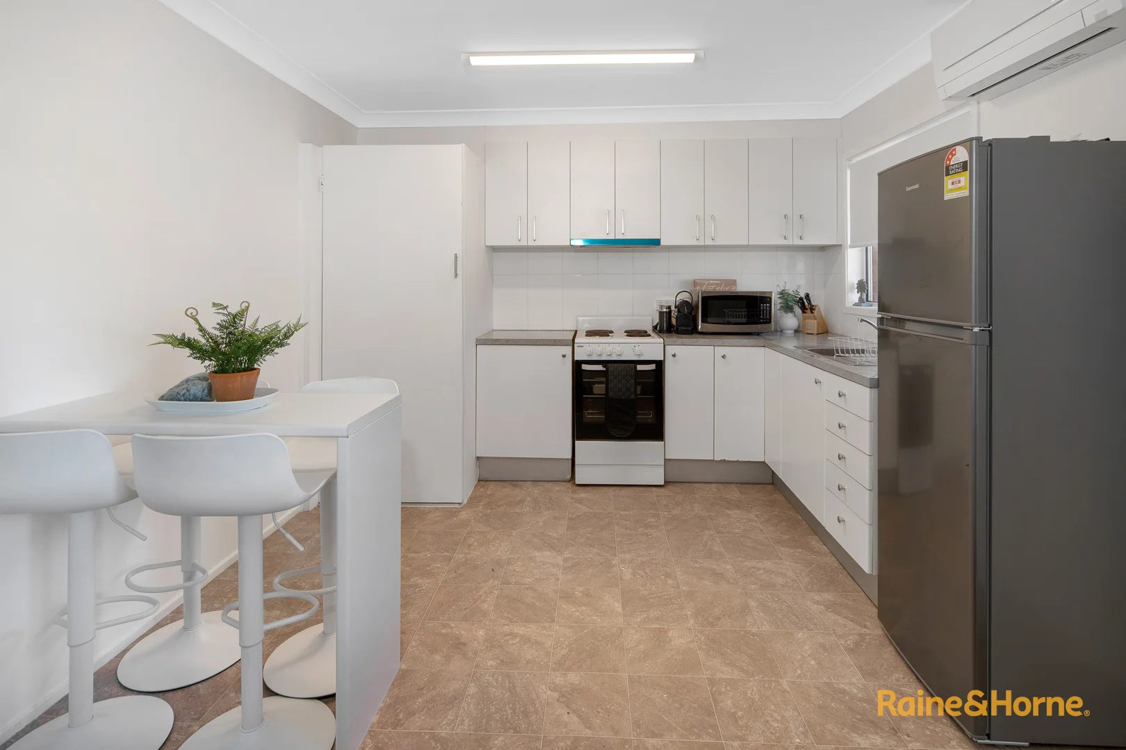 Additional image 9 of 328 Beach Road, Batehaven NSW 2536