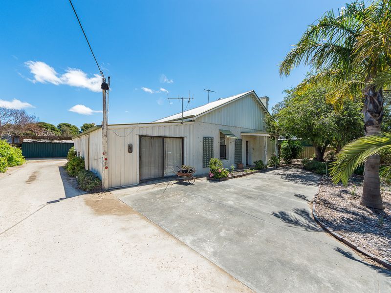 4 Lang Street, Milang SA 5256, Image 1